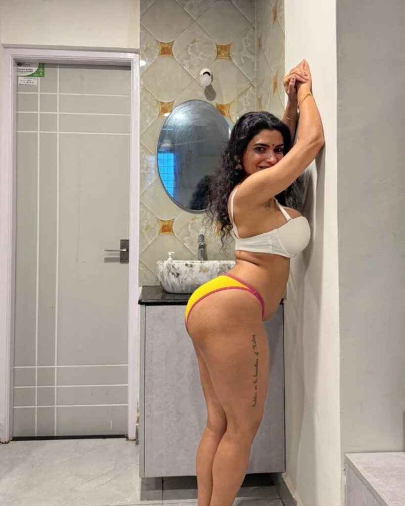 Srishshukla Blogs Reshmi R Nair hot image