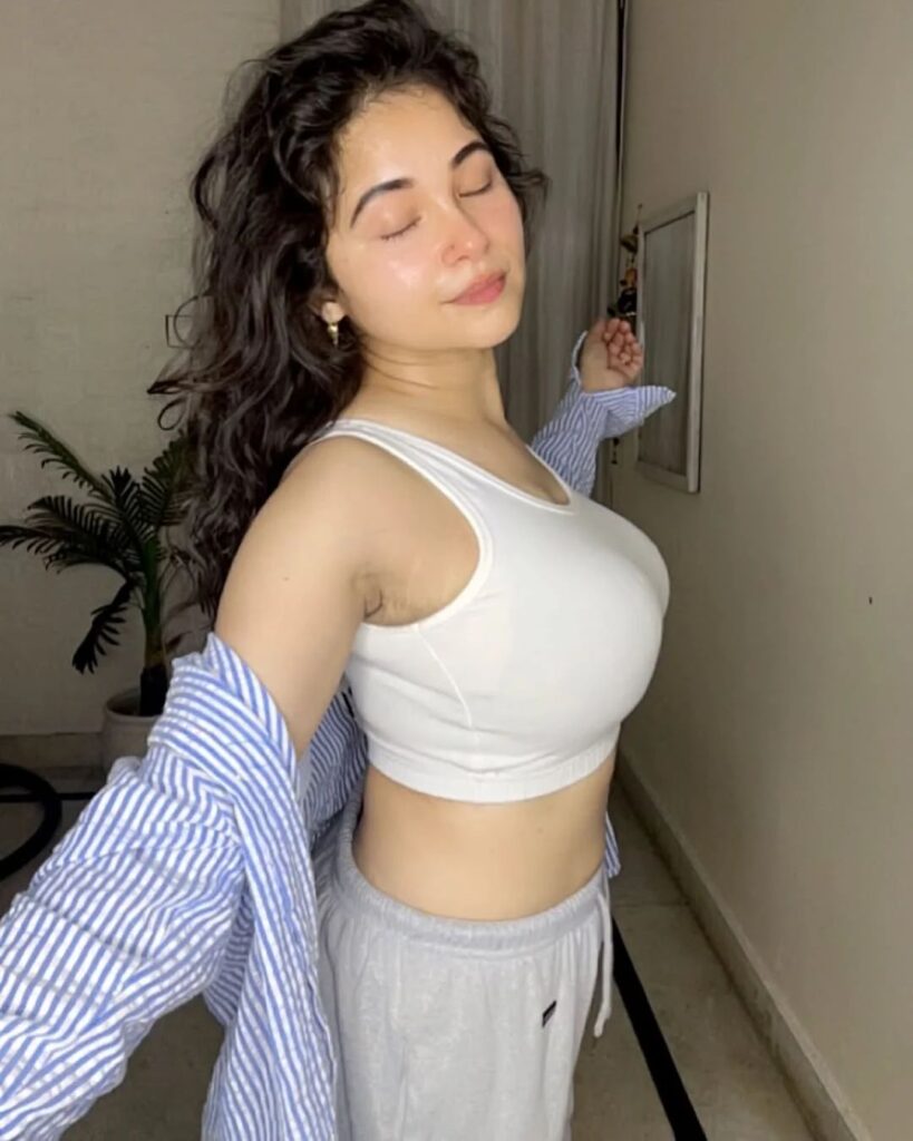 Srishshukla Blogs Santoor Mom Rachna hot pic