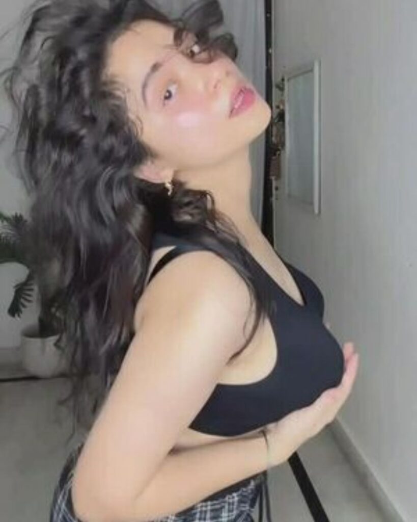 Srishshukla Blogs Santoor Mom Rachna nude pic